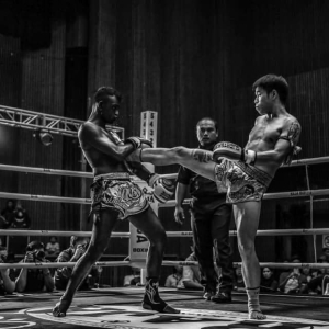 triet-ly-soi-6-don-dap-giu-khoang-cach-giu-quyen-luc