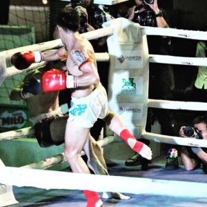 triet-ly-soi-3-mot-nhip-sai-ca-tran-sap-nghe-thuat-dat-bay-va-doc-thoi-diem