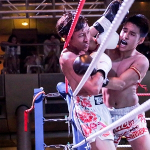 triet-ly-soi-5-muay-khao-nghe-thuat-clinching-trong-muay-thai